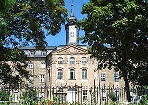 Klosterschule (Foto: Karl-Heinz Herrmann) Klosterschule (Foto: Karl-Heinz Herrmann)