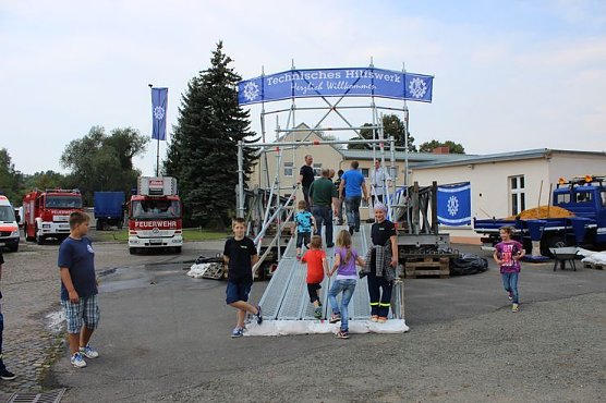 THW famili&auml;r gefeiert (Foto: Karl-Heinz Herrmann)