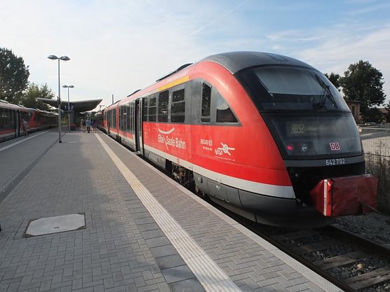 Sonderfahrten zum Winzerfest (Foto: IG Unstrutbahn e.V. ) Sonderfahrten zum Winzerfest (Foto: IG Unstrutbahn e.V. )