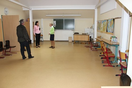 Vergrößerung der Klassenräume (Foto: Karl-Heinz Herrmann) Vergrößerung der Klassenräume (Foto: Karl-Heinz Herrmann)