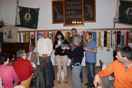 M&auml;nnerchor aus Japan begr&uuml;&szlig;t (Foto: Karl-Heinz Herrmann)