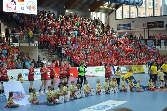 Beim Handball-Champions League-Spiel (Foto: Dr. Andreas R&auml;uber)