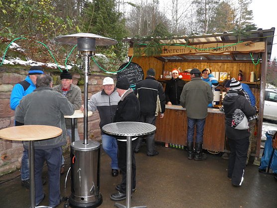 Weihnachtsmarkt in Udersleben (Foto: Antje Kuchenbecker) Weihnachtsmarkt in Udersleben (Foto: Antje Kuchenbecker)