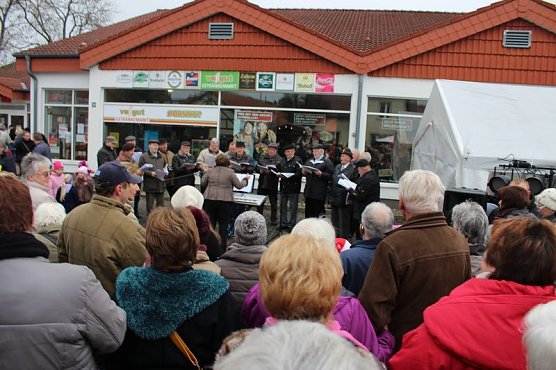 Auch in Jecha war der Weihnachtsmann (Foto: Karl-Heinz Herrmann)