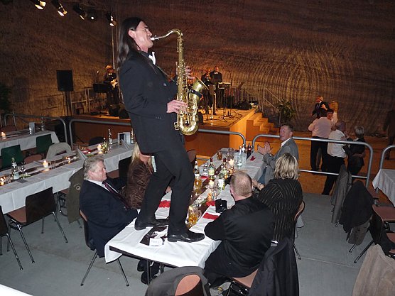 1. Sondersh&auml;user Salz-Kristallball (Foto: Karl-Heinz Herrmann)