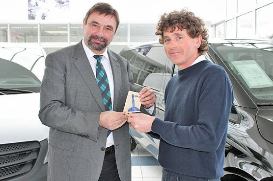 &Uuml;berraschung f&uuml;r den B&uuml;rgermeister (Foto: Karl-Heinz Herrmann)