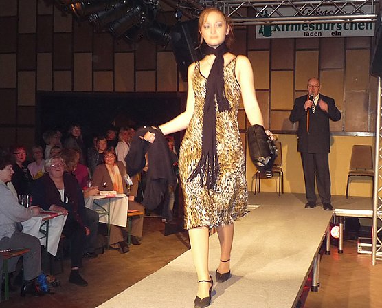 Modenschau SPD (Foto: Karl-Heinz Herrmann)