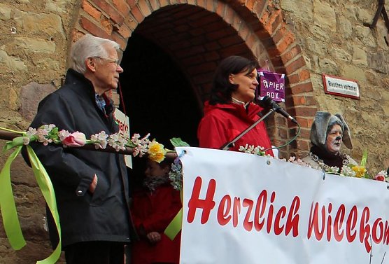 Ansturm zum Jubil&auml;umsmarkt in Braunsroda (Foto: Karl-Heinz Herrmann)