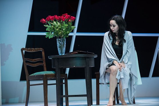 Elena Puszta (Manon) in Manon (Foto: Birgit Susemihl)