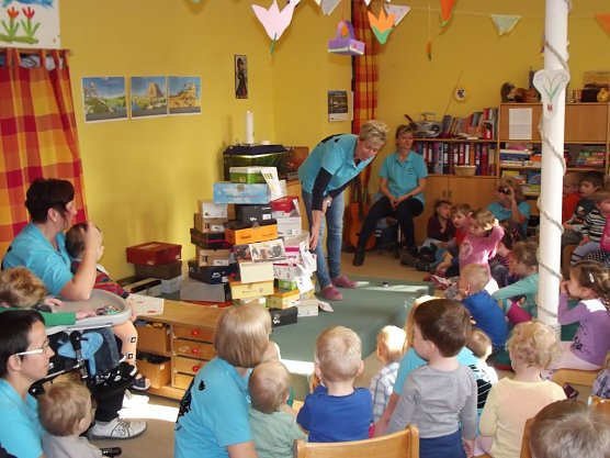 Glückauf-Gärtner bei den Kita Patenkindern (Foto: Thomas Leipold) Glückauf-Gärtner bei den Kita Patenkindern (Foto: Thomas Leipold)