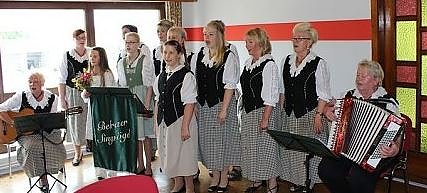 Frühlingsfest mit Frühling (Foto: Karl-Heinz Herrmann) Frühlingsfest mit Frühling (Foto: Karl-Heinz Herrmann)