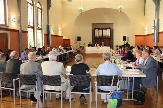 Haushalts- und Finanzplan bestätigt (Foto: Karl-Heinz Herrmann) Haushalts- und Finanzplan bestätigt (Foto: Karl-Heinz Herrmann)