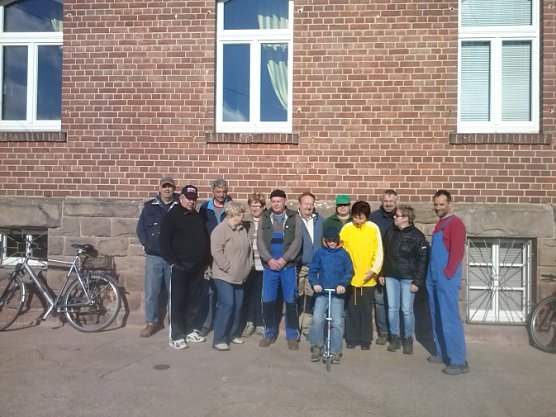 Fr&uuml;hjahrsputz in Seehausen (Foto: Privat)