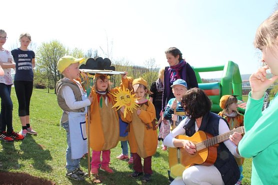Bereits 10. Baumfest in Sondershausen (Foto: Karl-Heinz Herrmann) Bereits 10. Baumfest in Sondershausen (Foto: Karl-Heinz Herrmann)