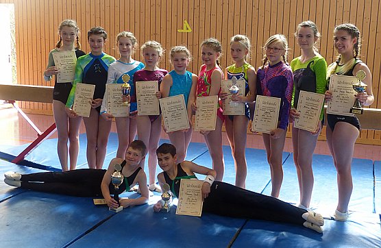 Saisoneinstieg der Zehnjährigen und Kürturner (Foto: Sv Glückauf Sondershausen) Saisoneinstieg der Zehnjährigen und Kürturner (Foto: Sv Glückauf Sondershausen)