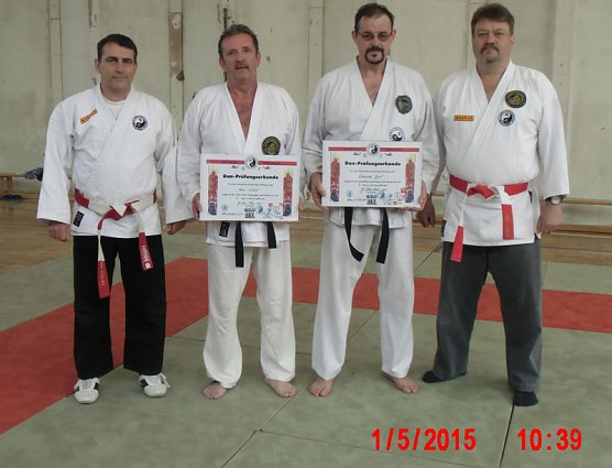 Kampfkunstpr&uuml;fungen in Artern (Foto: W. Bank)