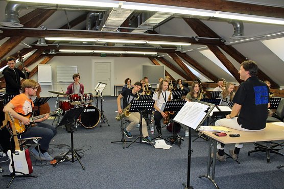 Beim Proben zugeschaut (Foto: Karl-Heinz Herrmann)