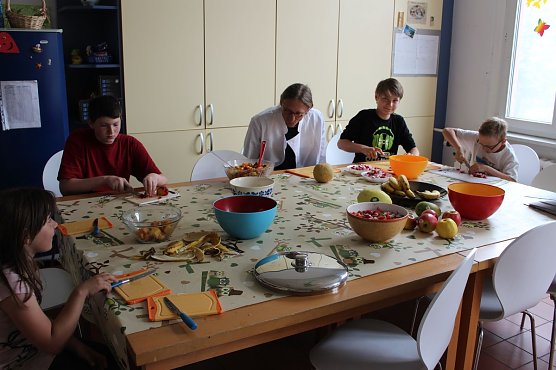 Kindertisch gestartet (Foto: Karl-Heinz Herrmann)