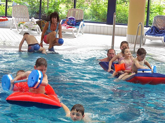 Große Kindertagsparty in der Kyffhäuser-Therme (Foto: Stadtmarketing Bad Frankenhausen) Große Kindertagsparty in der Kyffhäuser-Therme (Foto: Stadtmarketing Bad Frankenhausen)