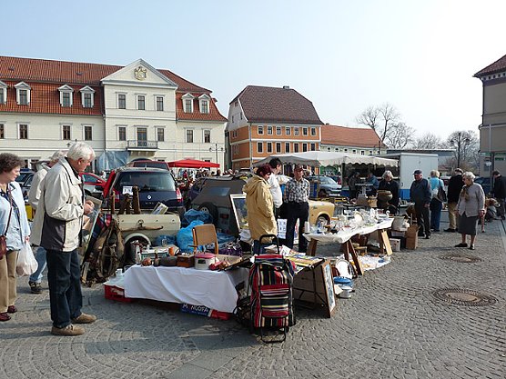 Tr&ouml;delmarkt (Foto: Karl-Heinz Herrmann)