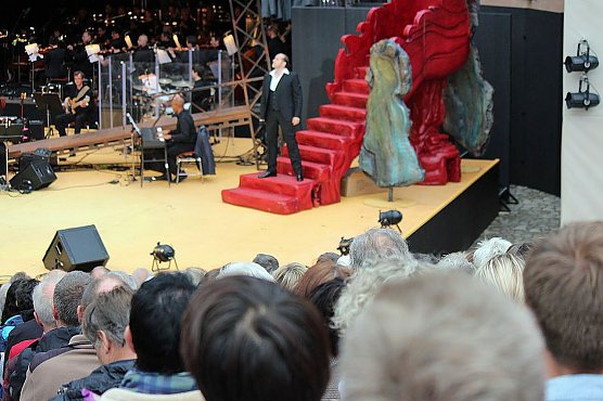 Es ging auch ohne den Beleuchterturm (Foto: Karl-Heinz Herrmann)
