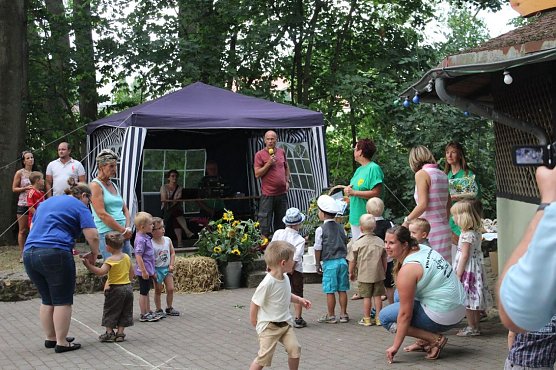 Parkfest in Thalebra (Foto: Karl-Heinz Herrmann) Parkfest in Thalebra (Foto: Karl-Heinz Herrmann)