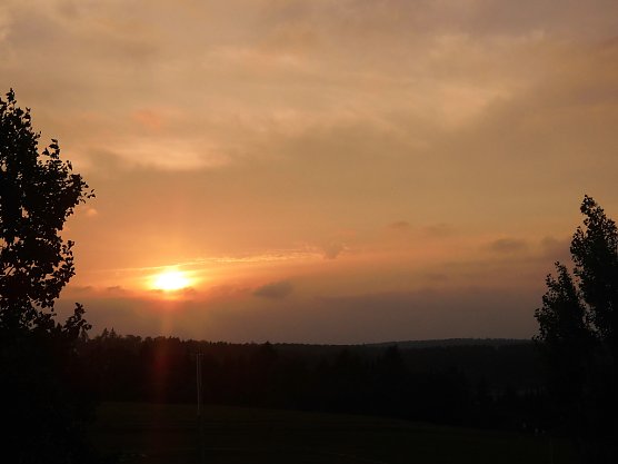 Brockenblick vom Balkon des Hotels "Harzer Land" in Allrode (Foto: Bernd Thielbeer)