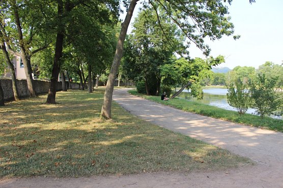Grillparty im Schlosspark? (Foto: Karl-Heinz Herrmann)