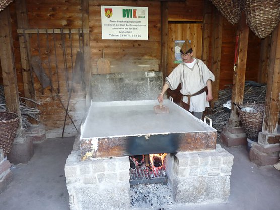 Salzsieden (Foto: Karl-Heinz Herrmann)