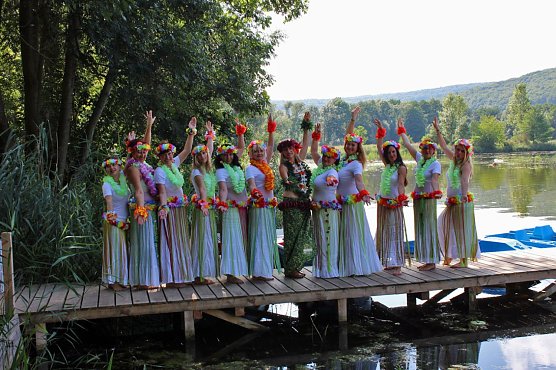 "KussKuss" am Bebraer Teich (Foto: Karl-Heinz Herrmann)