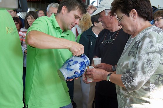 Neue Kelterei in Donndorf erfolgreich eröffnet (Foto: Melanie Tulke) Neue Kelterei in Donndorf erfolgreich eröffnet (Foto: Melanie Tulke)