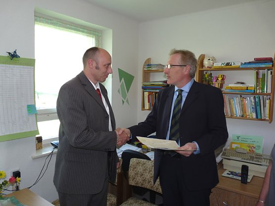 Besuch im Knirpsenland (Foto: Karl-Heinz Herrmann)