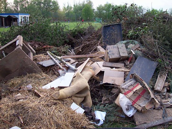Auf dem Sportplatz Gorsleben (Foto: Erik May)