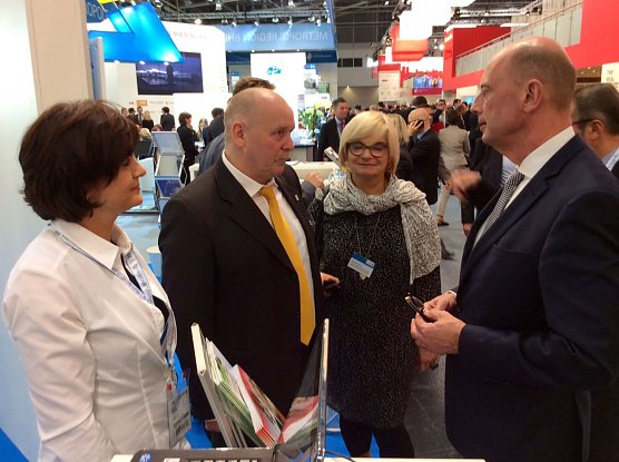 Messestand des Kyffh&auml;userkreises besucht (Foto: Landratsamt Kyffh&auml;userkreis)