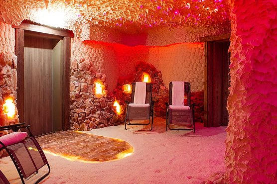 Aktionswoche Totes-Meer-Salzgrotte in der Kyffh&auml;user-Therme (Foto: Stadtmarketing Bad Frankenhausen)