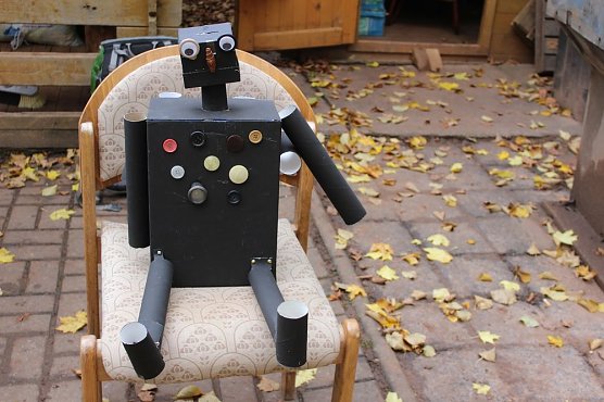 Richtfest auf dem Abenteuerspielplatz (Foto: Karl-Heinz Herrmann)