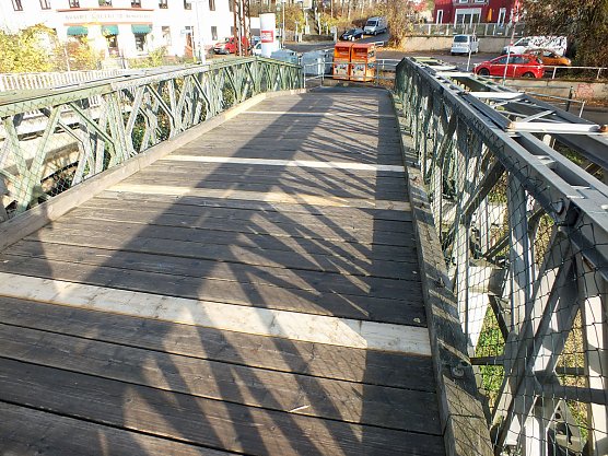 Behelfsbr&uuml;cke "Bailey" kontrolliert (Foto: Steffen Zeuner)