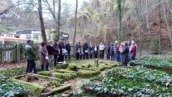 Gedenken zum 77. Jahrestag der Reichspogromnacht (Foto: Peter Möbius) Gedenken zum 77. Jahrestag der Reichspogromnacht (Foto: Peter Möbius)