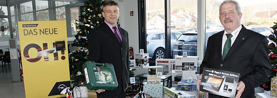 Schöne Bescherung (Foto: Fischer/Autohaus Peter) Schöne Bescherung (Foto: Fischer/Autohaus Peter)