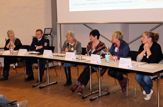 Rechte eines Opfers bei häuslicher Gewalt (Foto: Karl-Heinz Herrmann) Rechte eines Opfers bei häuslicher Gewalt (Foto: Karl-Heinz Herrmann)