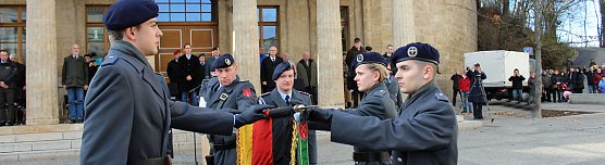 Traumhaftes Wetter bei Vereidigung (Foto: Karl-Heinz Herrmann) Traumhaftes Wetter bei Vereidigung (Foto: Karl-Heinz Herrmann)