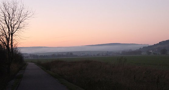 Der Nebel kriecht ins Tal (Foto: Der Nebel kriecht ins Tal)