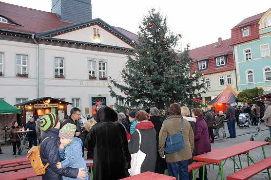 Weihnachtsmarkt Bad Frankenhausen ist er&ouml;ffnet (Foto: Karl-Heinz Herrmann)