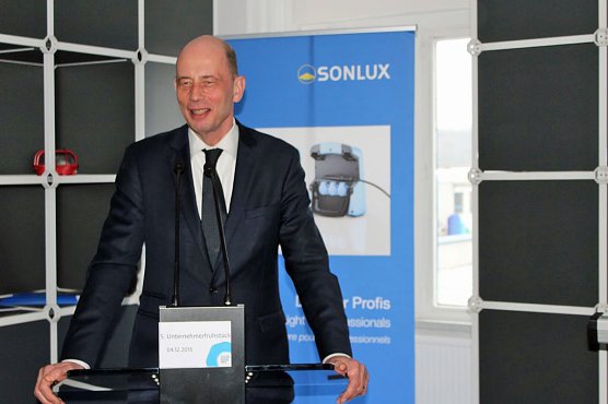 Wirtschaftsminister zum Unternehmerfr&uuml;hst&uuml;ck bei Sonlux (Foto: Karl-Heinz Herrmann)