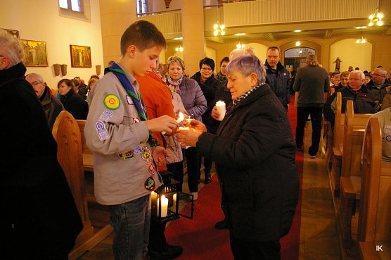 Friedenslicht (Foto: Ilka Kühn) Friedenslicht (Foto: Ilka Kühn)