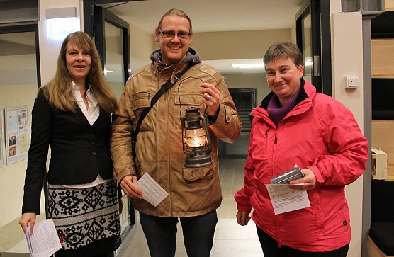 Friedenslicht kam in den Kyffhäuserkreis (Foto: Karl-Heinz Herrmann) Friedenslicht kam in den Kyffhäuserkreis (Foto: Karl-Heinz Herrmann)