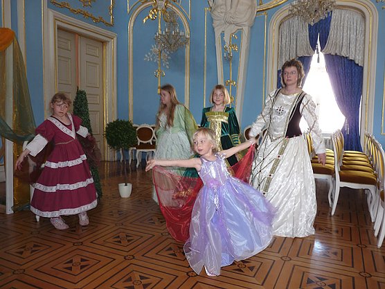 Tanz im Wandel (Foto: Karl-Heinz Herrmann) Tanz im Wandel (Foto: Karl-Heinz Herrmann)