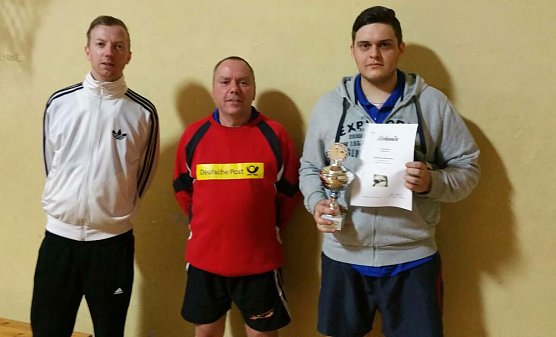 Kreispokalfinale im Tischtennis 2016 (Foto: Stefan Böttcher) Kreispokalfinale im Tischtennis 2016 (Foto: Stefan Böttcher)