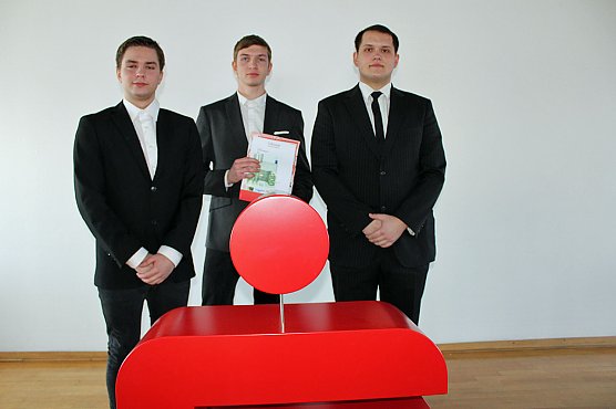 Spannendes Finale beim Planspiel B&ouml;rse 2015 (Foto: Karl-Heinz Herrmann)