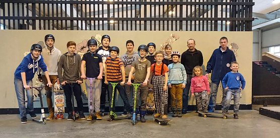 Ganz schön was los beim Technischen Hilfswerk... (Foto: Steffen Zeuner) Ganz schön was los beim Technischen Hilfswerk... (Foto: Steffen Zeuner)